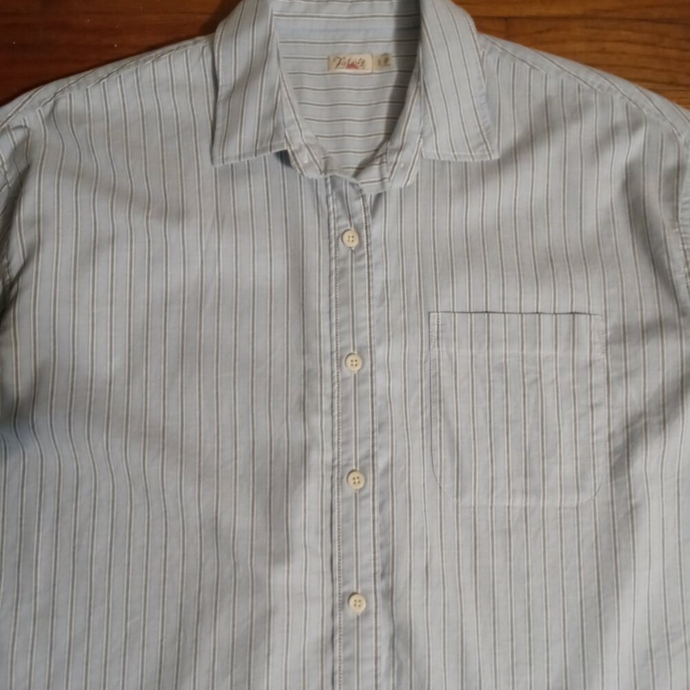 FAHERTY stretch oxford relaxed shirt in mangrove stripe (M) - Picture 5 of 16